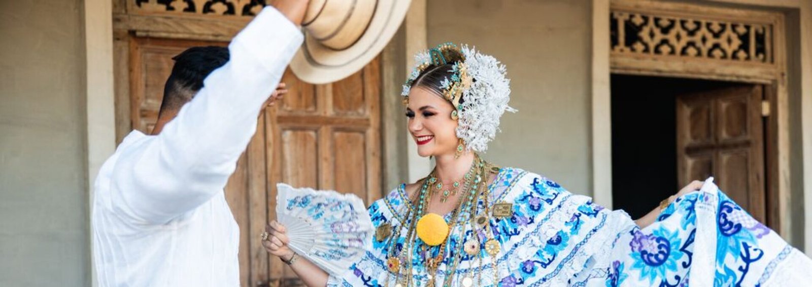 medium-Pollera de Gala, Las Tablas, Los Santos Province, Panamá (1)