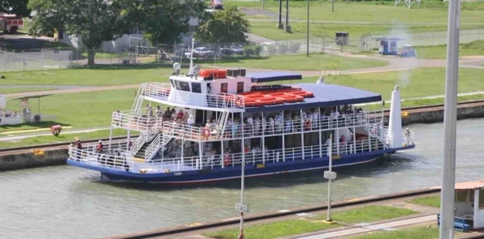 transito por el canal de Panama